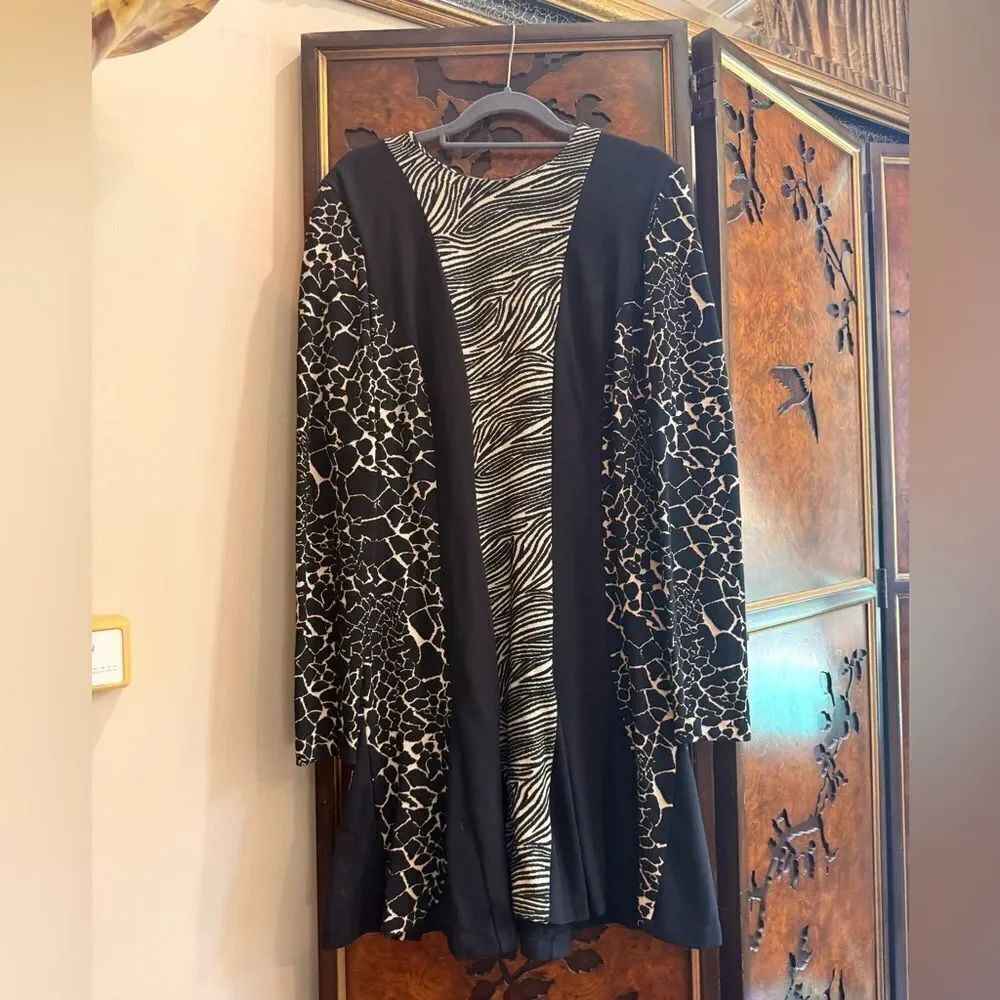 Nicole Miller Atelier Mixed Animal Print Colorblock Sweater Dress L